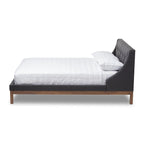 Lit plateforme contemporain en tissu avec tête de lit ailée